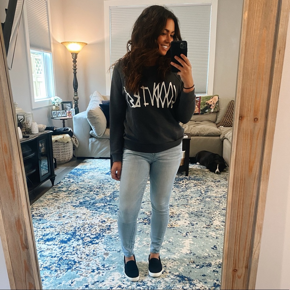 GOODVIBES Graphic Crewneck | Gray Crewneck | Size M
